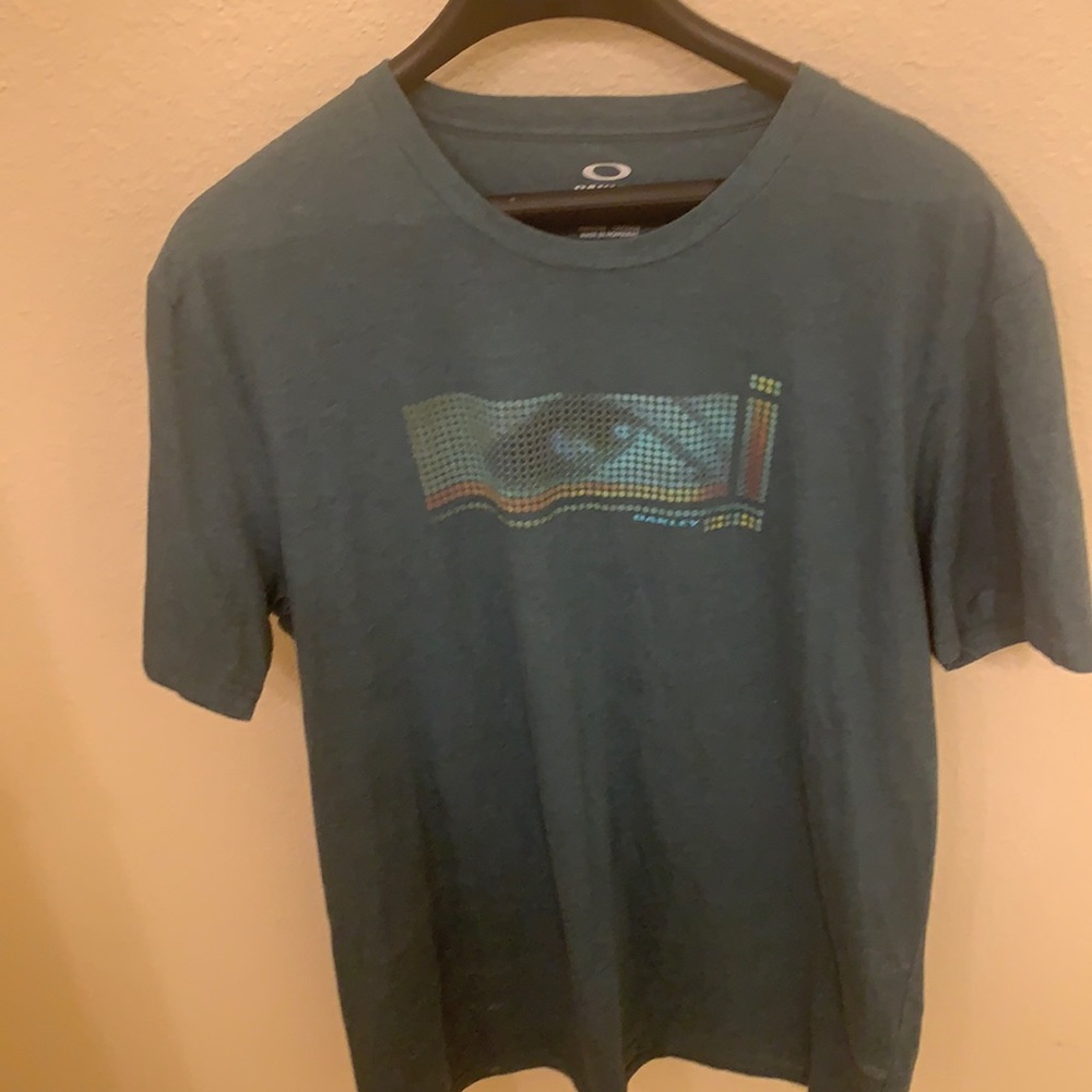 Oakley Tee. Size XL.